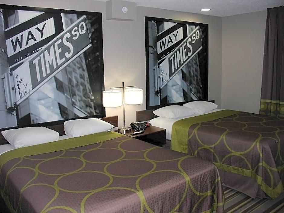 Super 8 By Wyndham Jamaica North Conduit Hotel New York