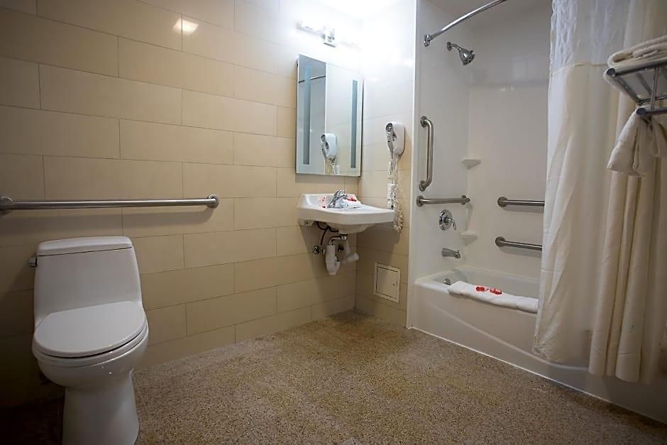 Howard Johnson By Wyndham Jamaica Ny Near Airtrain Jfk Hotel New York