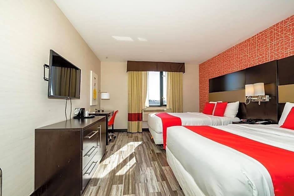Howard Johnson By Wyndham Jamaica Ny Near Airtrain Jfk Hotel
