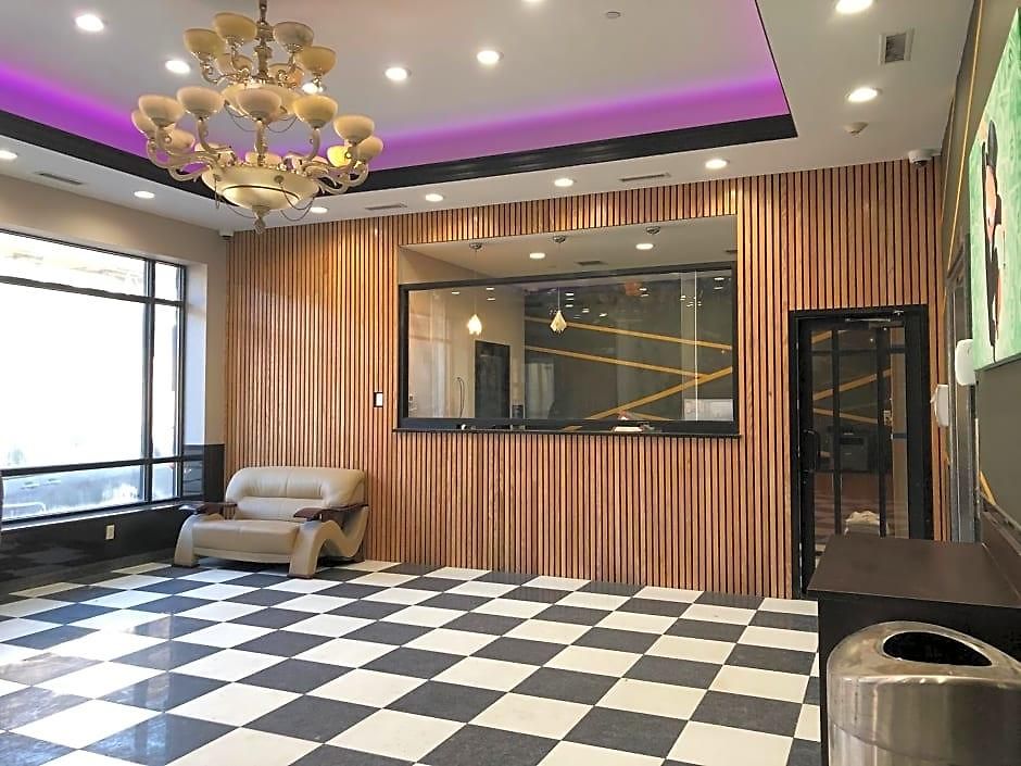 Howard Johnson By Wyndham Jamaica Ny Near Airtrain Jfk