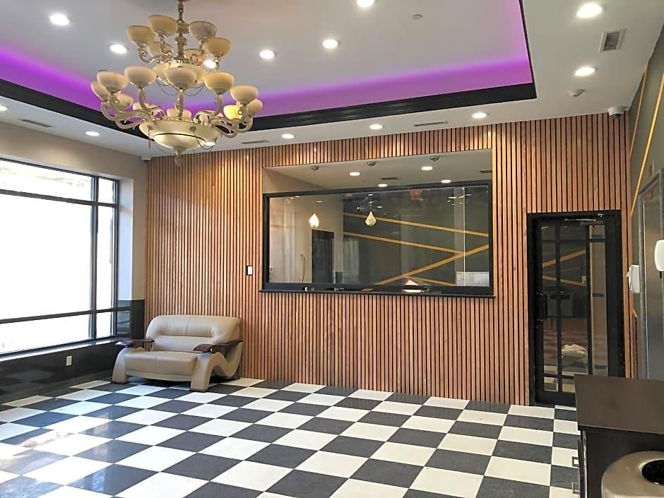 Howard Johnson By Wyndham Jamaica Ny Near Airtrain Jfk Hotel