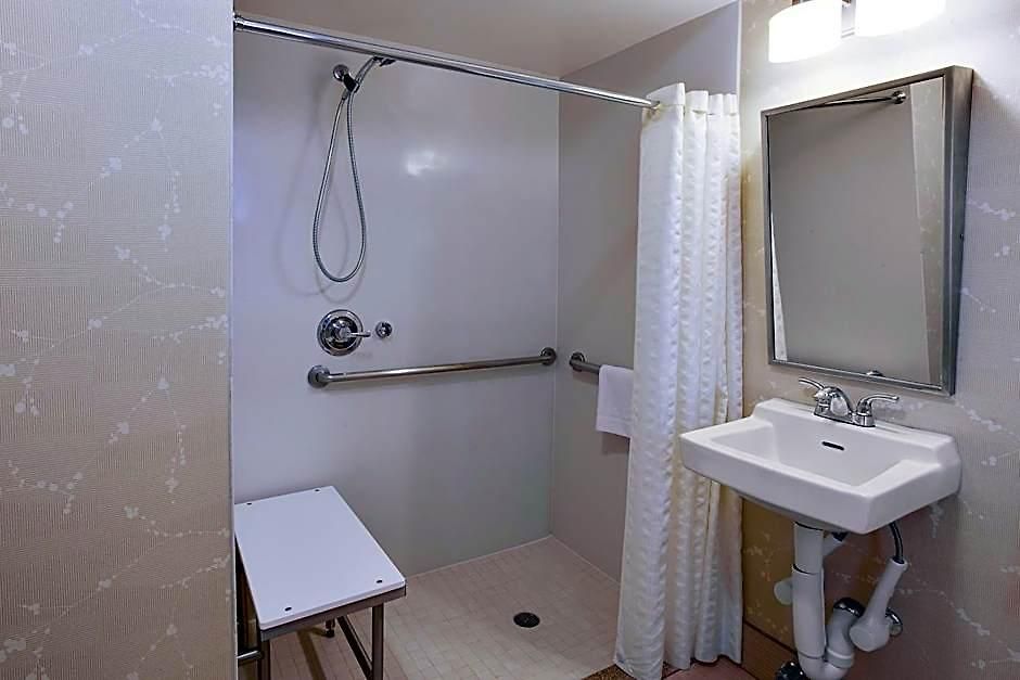 The At Fifth Avenue 3* New York
