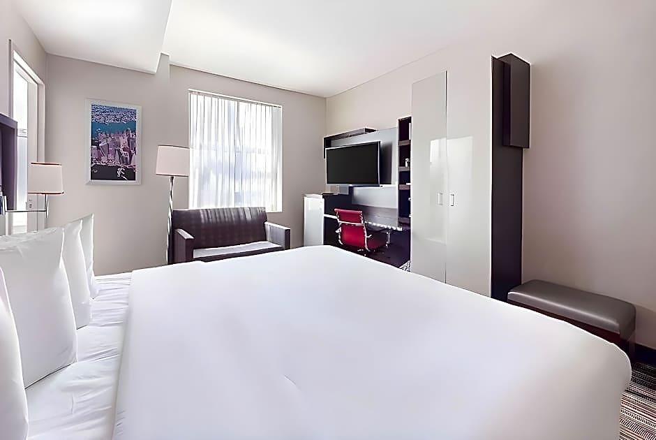 Courtyard By Marriott Manhattan/herald Square 4*