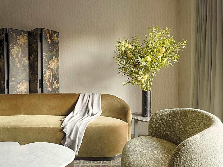 Park Lane Hotel 5*