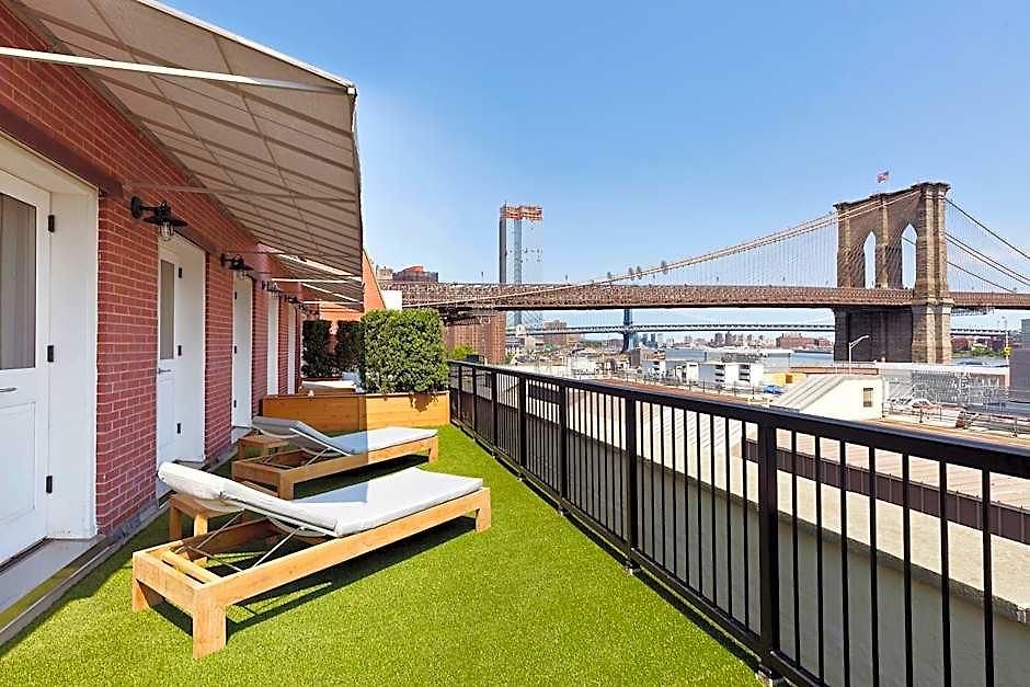 33 Hotel, City, Seaport 5*