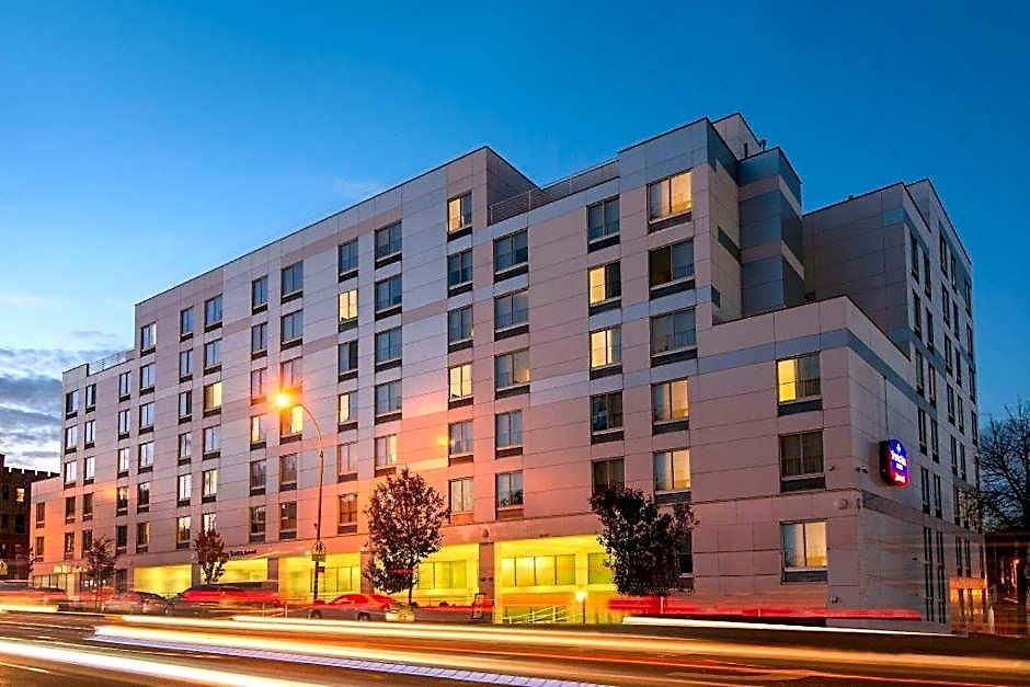 Hotel Springhill By Marriott Laguardia Airport