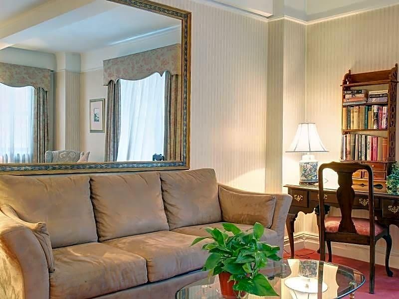 Hotel Roger Smith New York