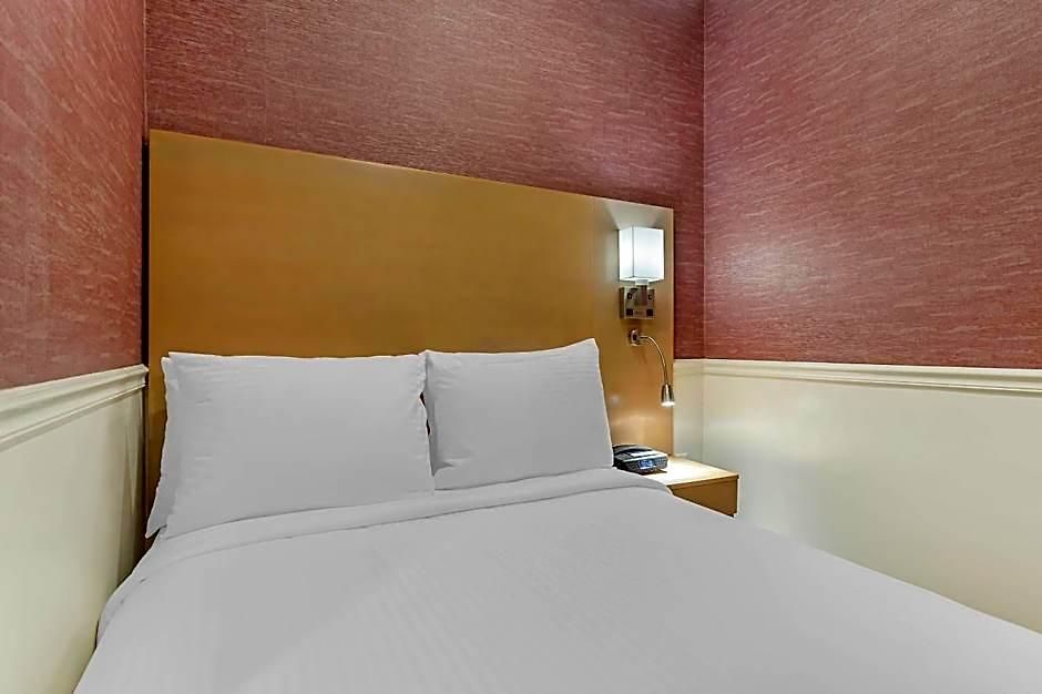 The Mayfair Times Square, An Ascend Collection 4* New York