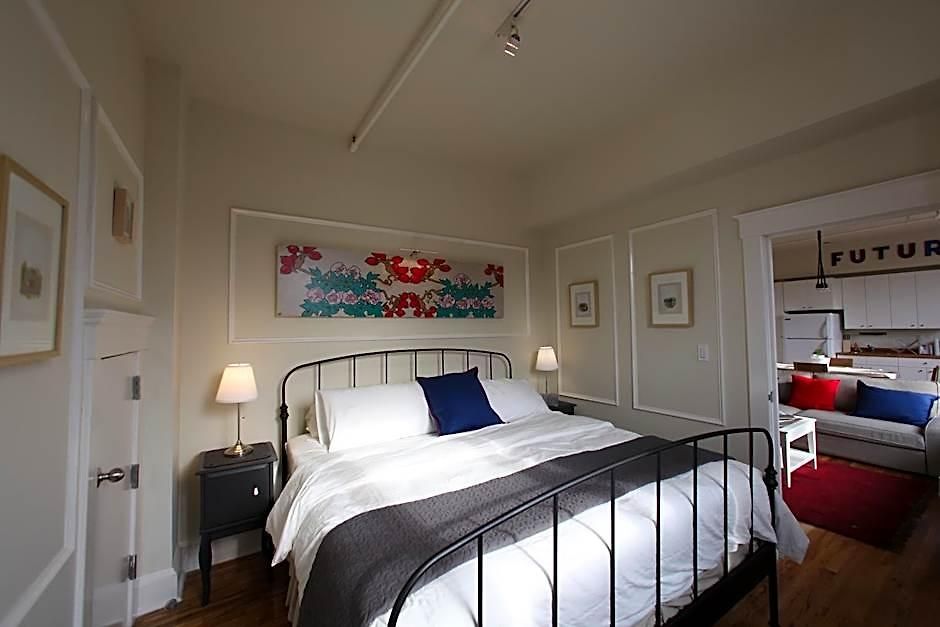 The Box House (adults Only) 4*