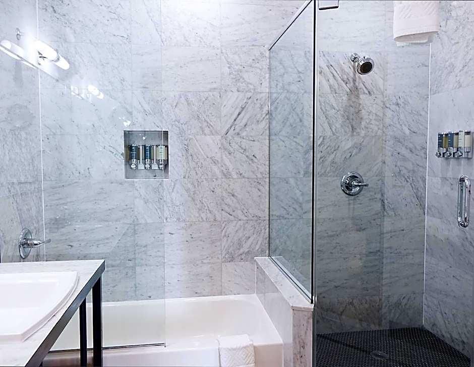 The Box House (adults Only) 4* New York