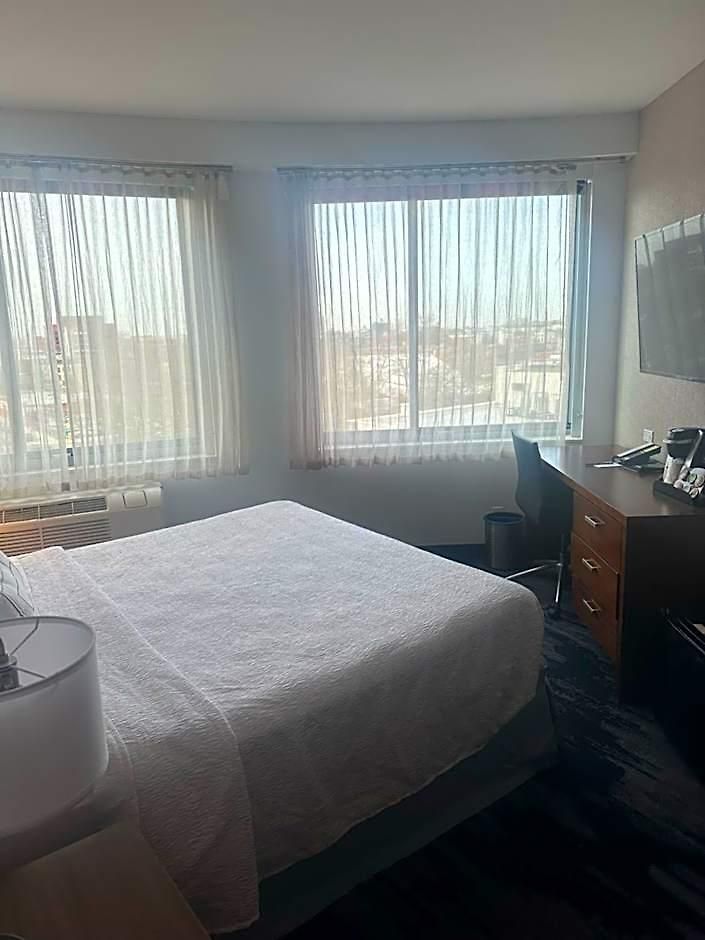 Fairfield & By Marriott Brooklyn New York