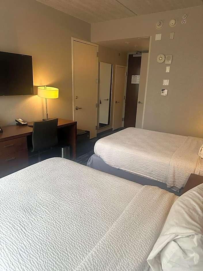 Hotel Fairfield & By Marriott Brooklyn 3*