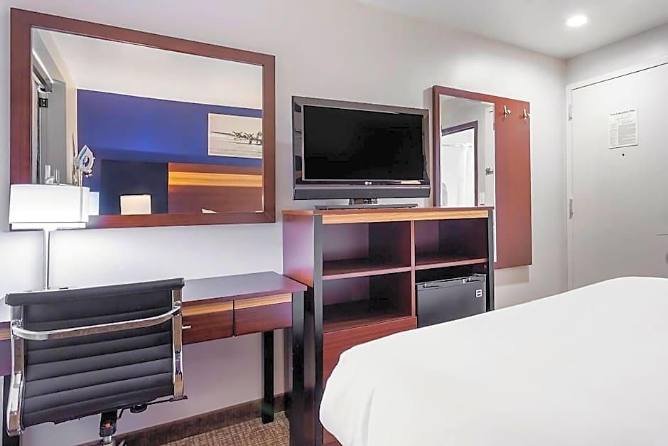 Hotel Avion Near Lga Airport, An Ascend Collection