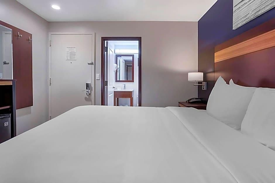 Avion Near Lga Airport, An Ascend Collection Hotel