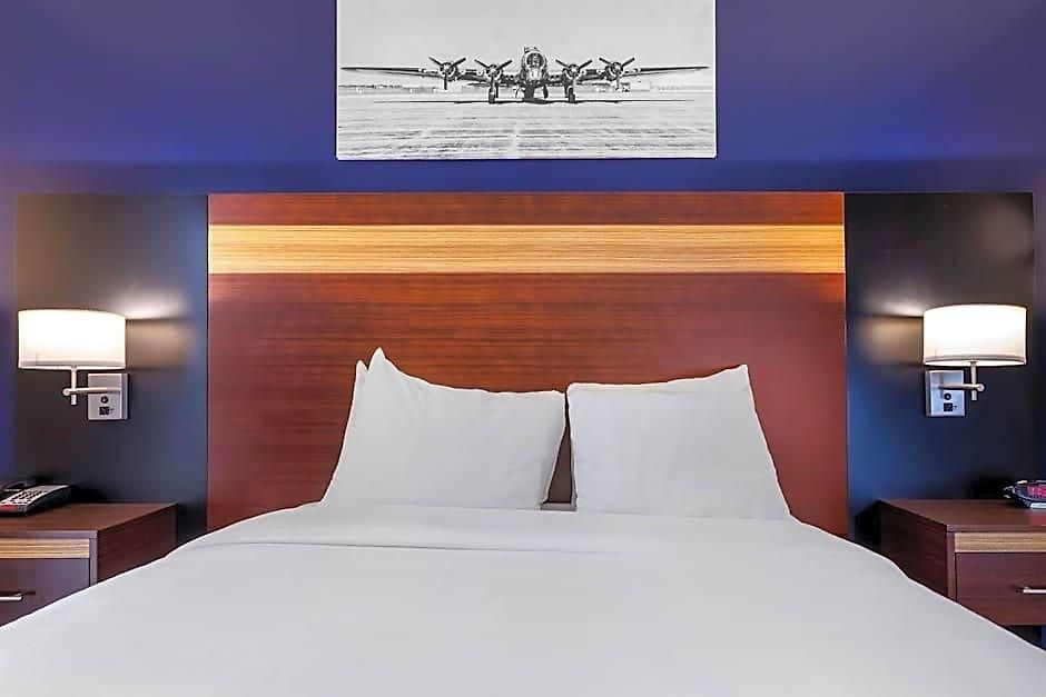 Hotel Avion Near Lga Airport, An Ascend Collection New York