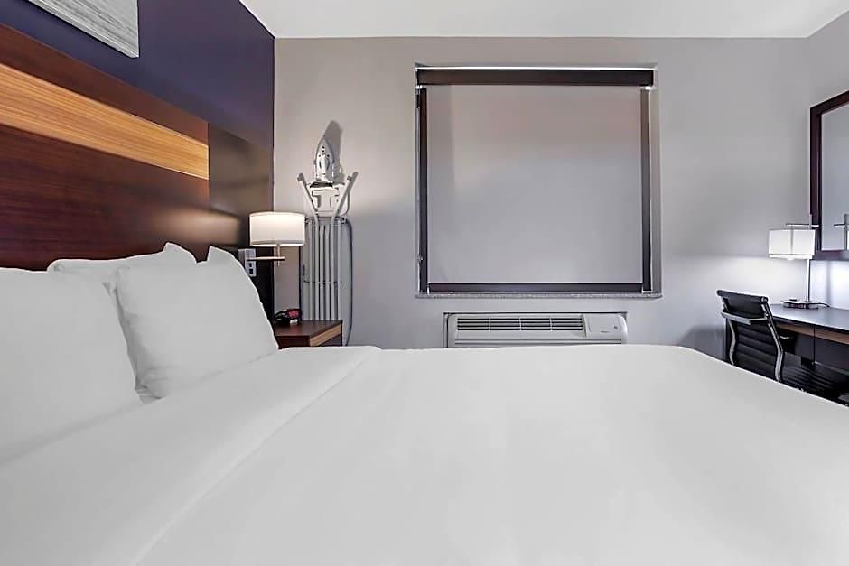 Hotel Avion Near Lga Airport, An Ascend Collection
