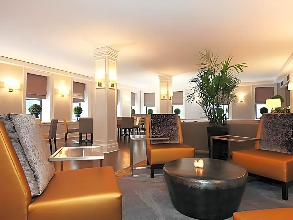 Wales Hotel