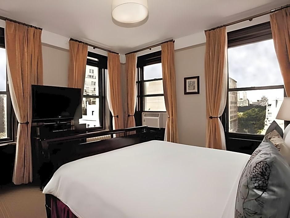 Wales Hotel 3*