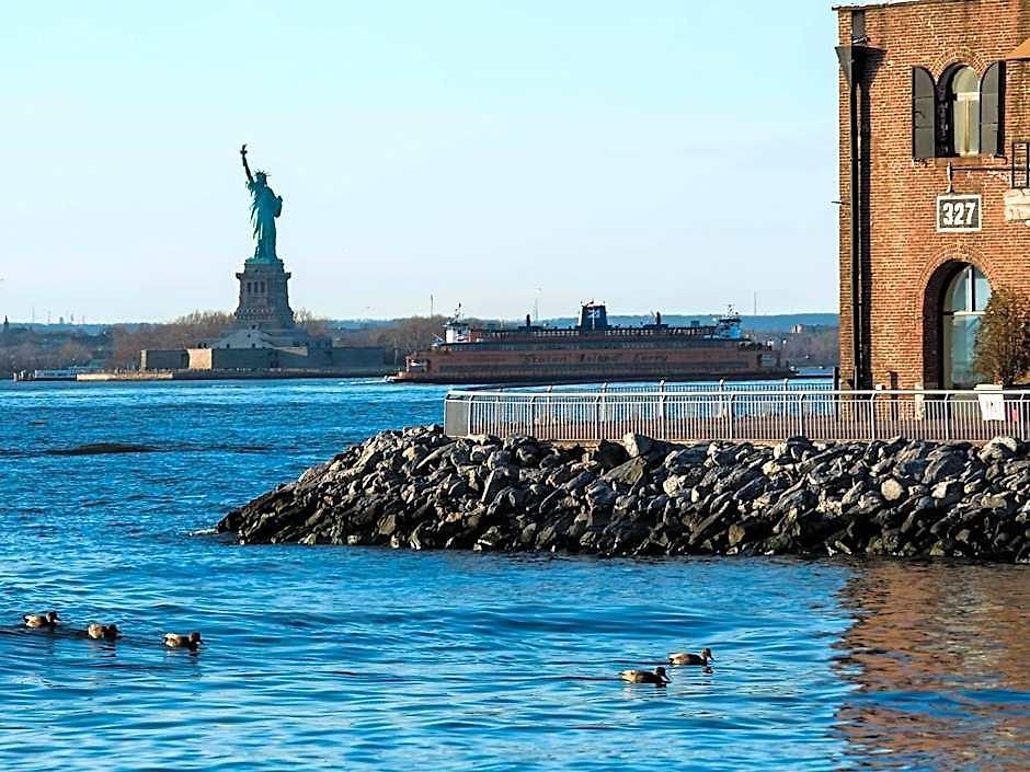 The Red Hook 3* New York