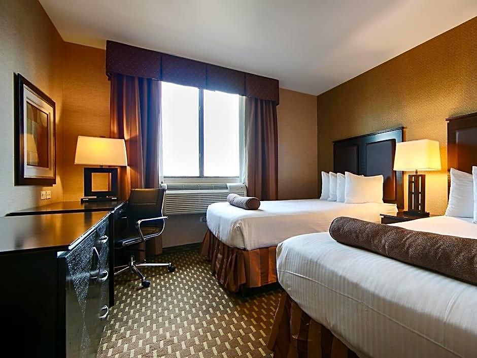 Hotel Western Plaza 3*