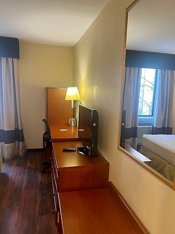 Hotel Red Lion & Long Island New York