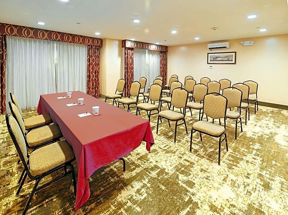 Hotel Western Arena 3*