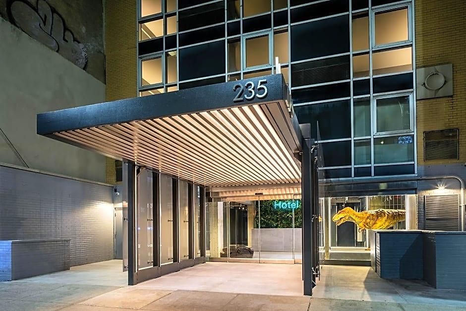 Hotel Wingate By Wyndham Manhattan Midtown 3*