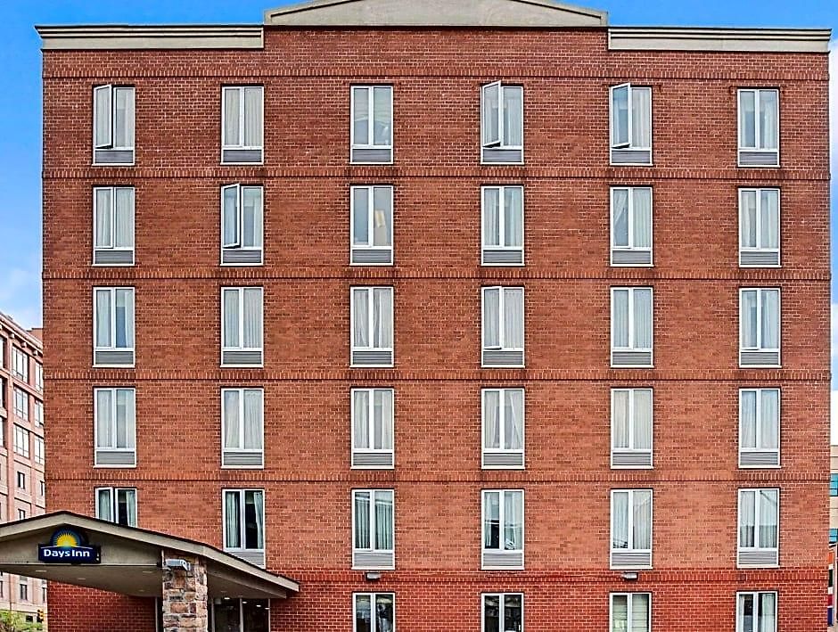 Hotel Days By Wyndham Long Island