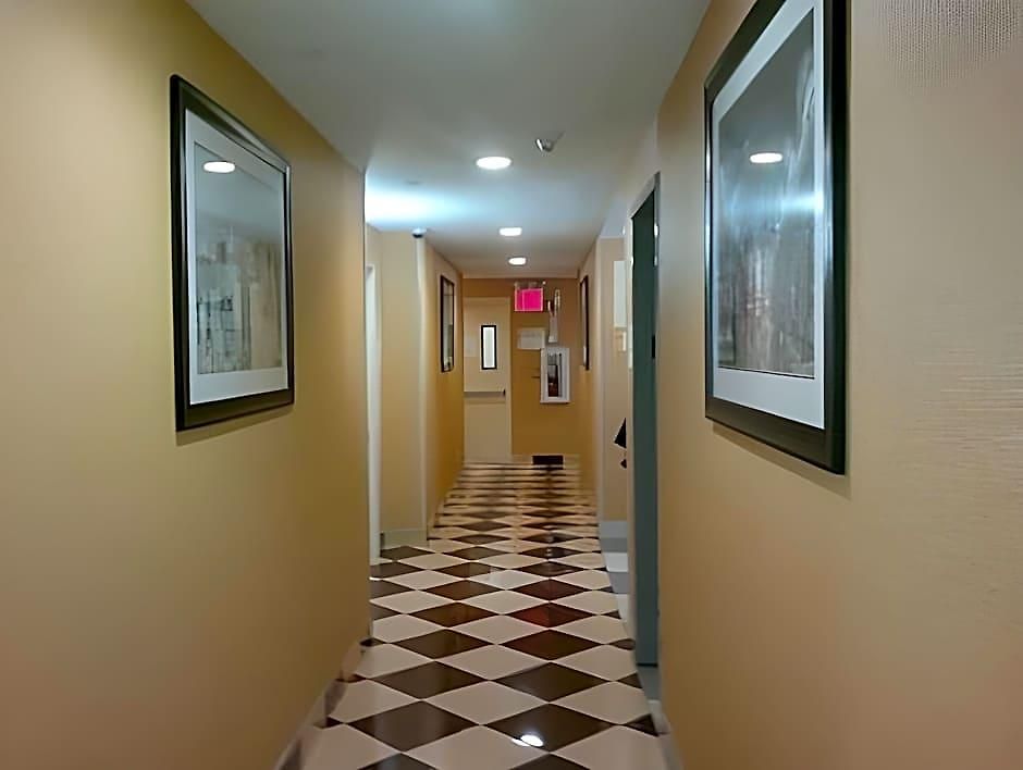 Hotel Days By Wyndham Long Island