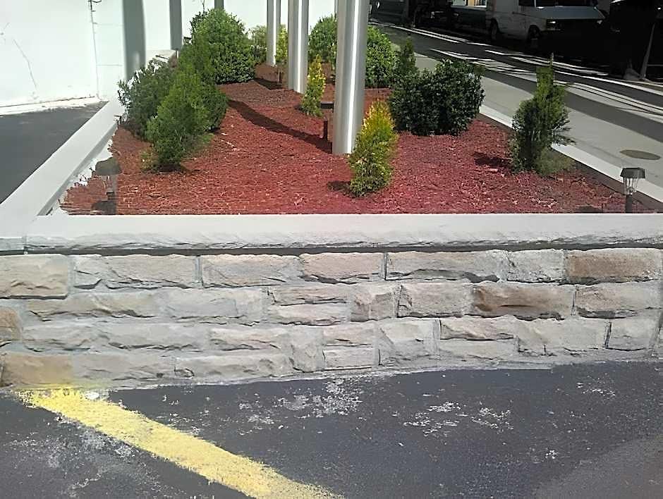 Days By Wyndham Long Island