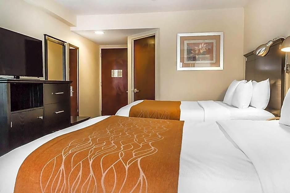Comfort & Laguardia Airport 4*