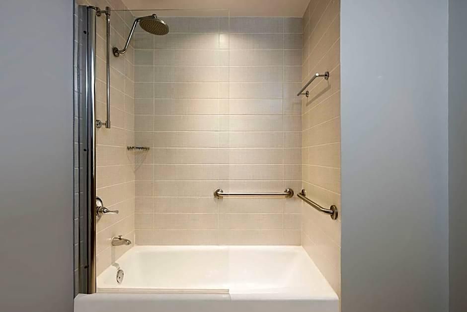 Courtyard By Marriott Jfk Airport Hotel New York