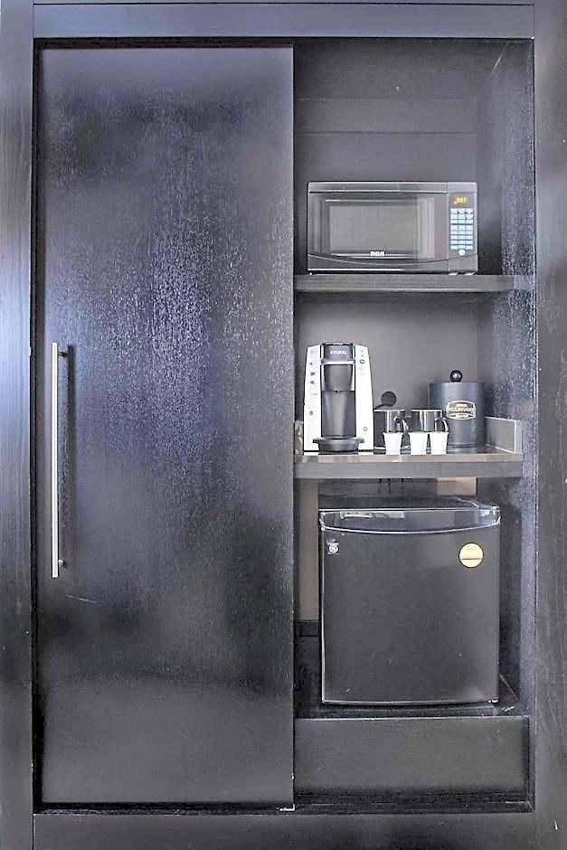 Hotel Courtyard By Marriott Jfk Airport 3*