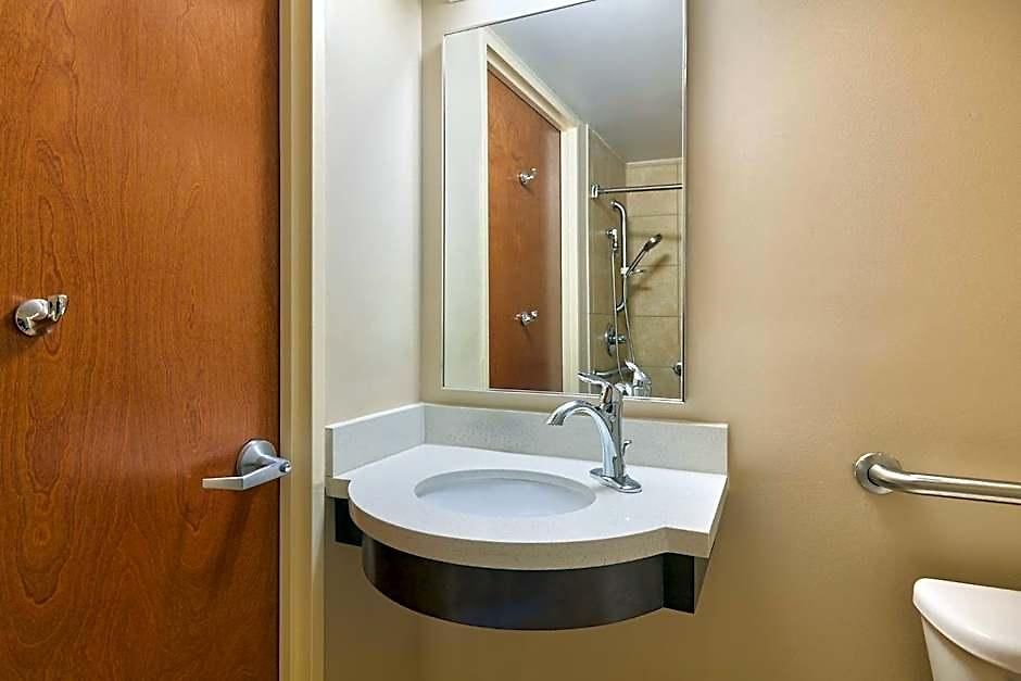 Hotel Candlewood Nyc -times Square By Ihg