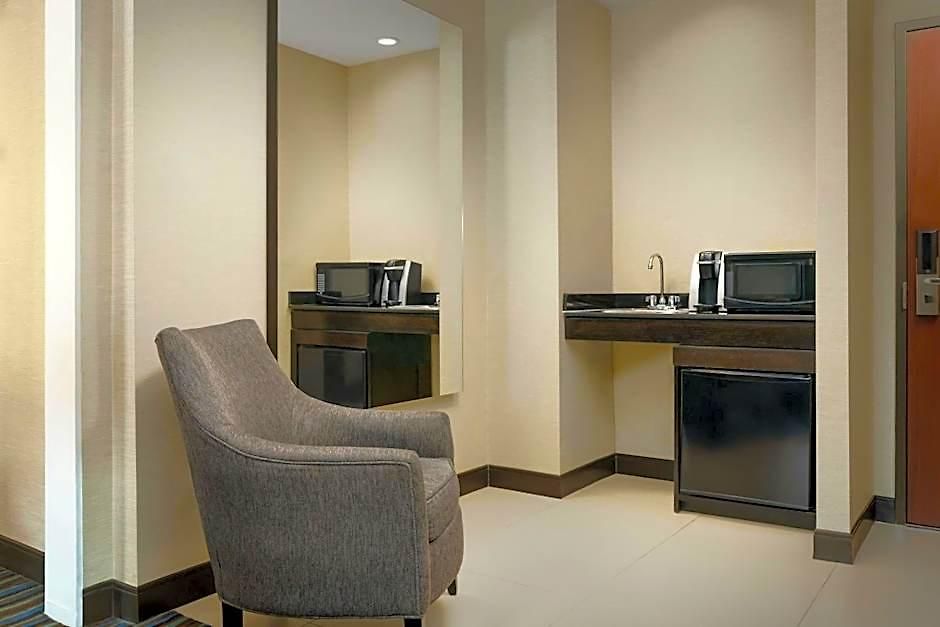 Courtyard Manhattan/times Square Hotel 3*