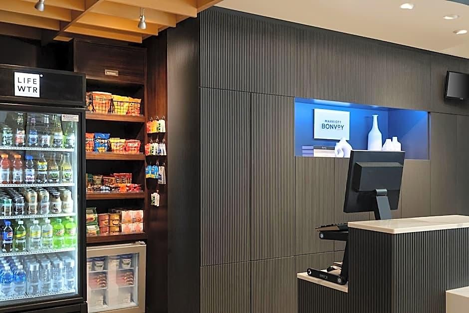 Courtyard By Marriott Manhattan / Soho 4*