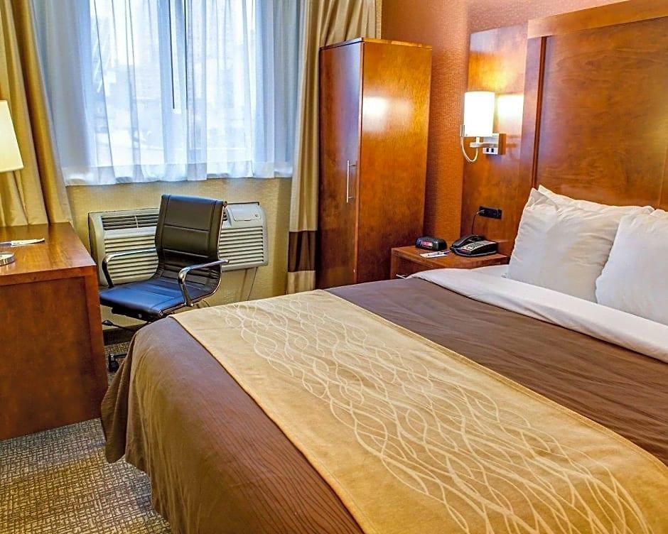 Hotel Ramada By Wyndham Times Square West