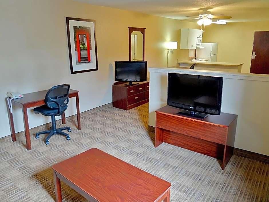 Hotel Extended America - - Laguardia Airport New York