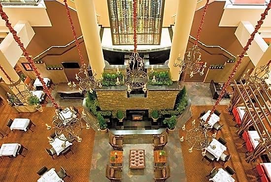 Sheraton Laguardia East Hotel 3*