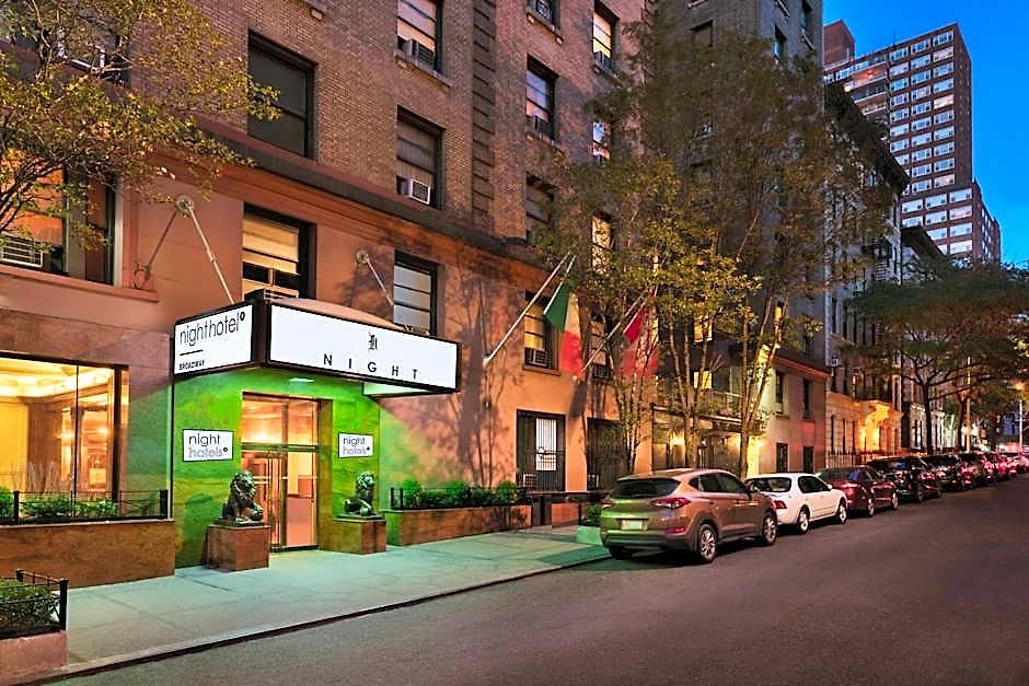 Hotel Night Broadway