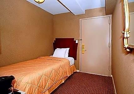 La Quinta By Wyndham Park Hotel