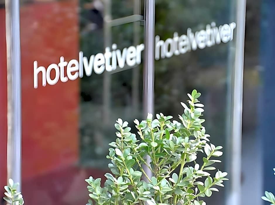 Vetiver / Manhattan Skyline Hotel