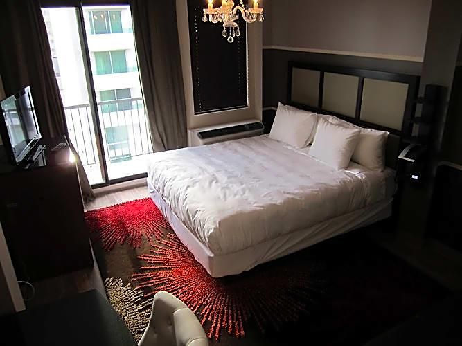 Hotel Vetiver / Manhattan Skyline 3*