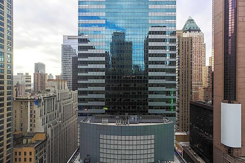 Hotel Renaissance Times Square By Marriott New York