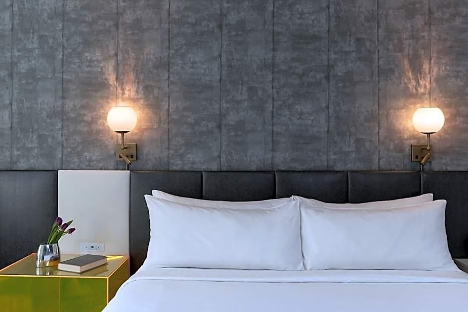 Hotel Renaissance Times Square By Marriott New York