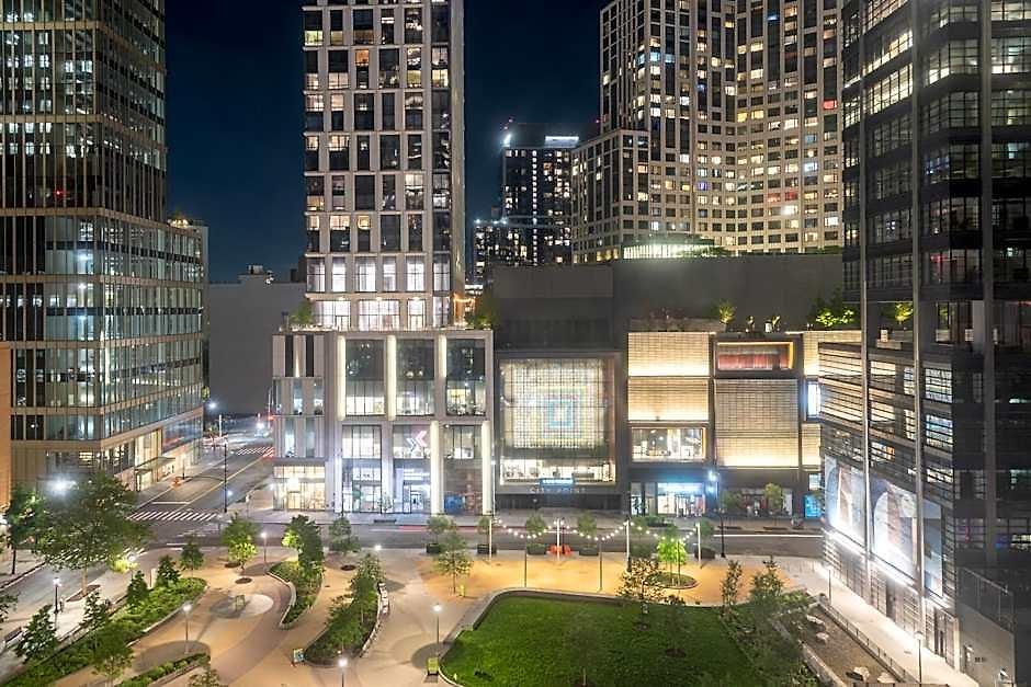 Aloft By Marriott Brooklyn Hotel