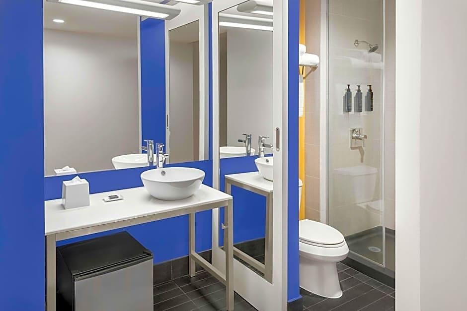 Aloft By Marriott Brooklyn Hotel 3*