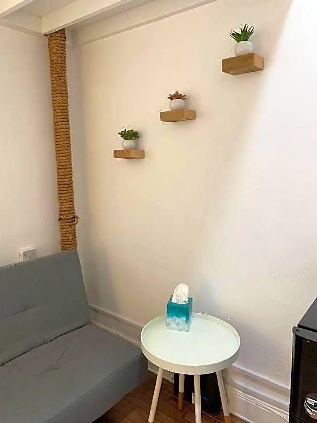 Inn Private With Shared Bath On Union Square 11