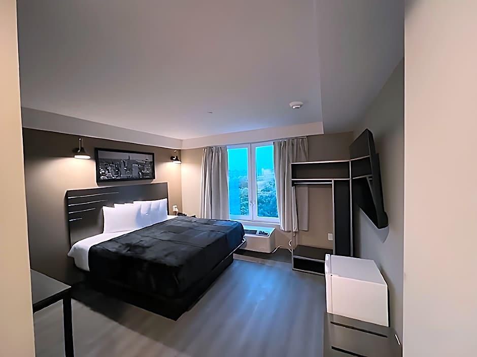 Hotel Liv Bronx 3*