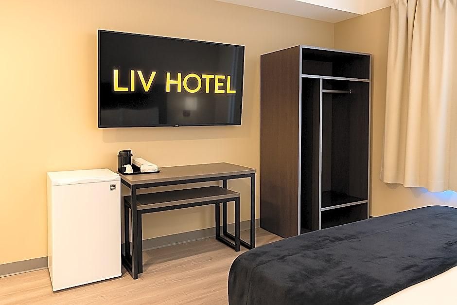 Hotel Liv Bronx 3*